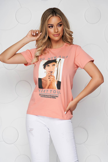 Casual T-shirts, Pink t-shirt cotton loose fit with rounded cleavage with graphic details - StarShinerS.com