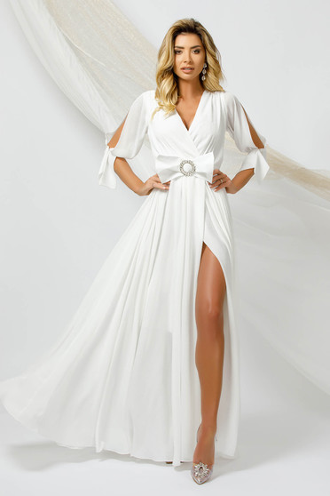 White dress long occasional from veil fabric cloche with elastic waist with cut-out sleeves
