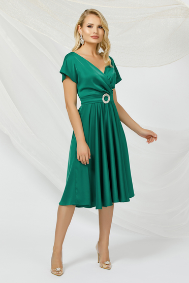 Taft ruhák, Zöld harang midi ruha szaténból hátul megköthető öv - StarShiner.hu