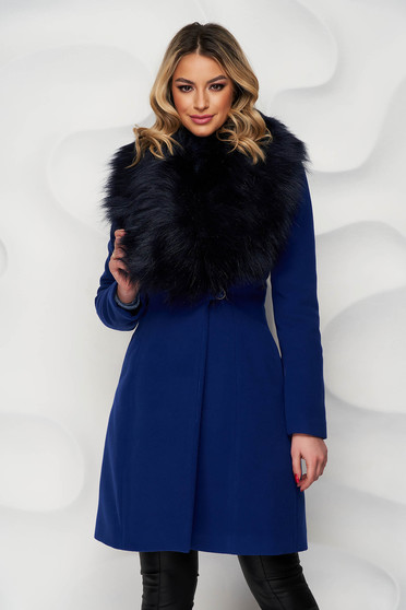 Paltoane dama online, Palton din stofa albastru cambrat accesorizat cu blana ecologica - Artista - StarShinerS.ro
