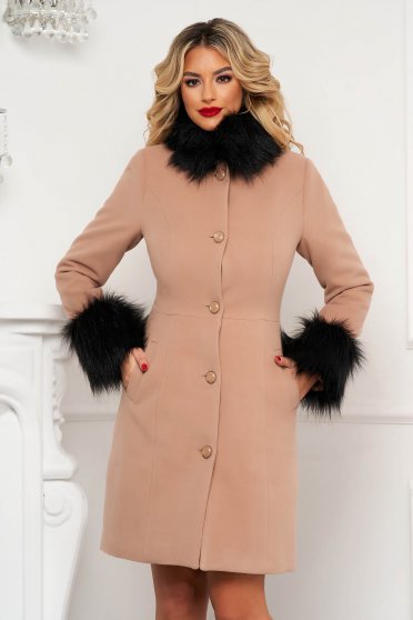 Coats & Jackets, Cream coat tented elegant fur collar - StarShinerS.com