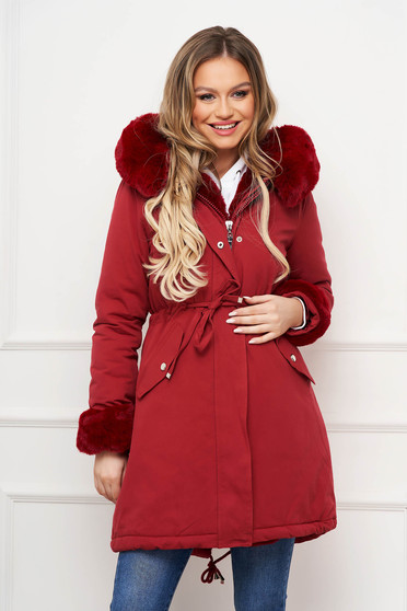 Red jacket straight cotton with faux fur accessory