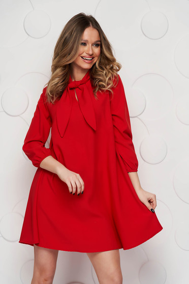 Red dress a-line short cut with v-neckline light material
