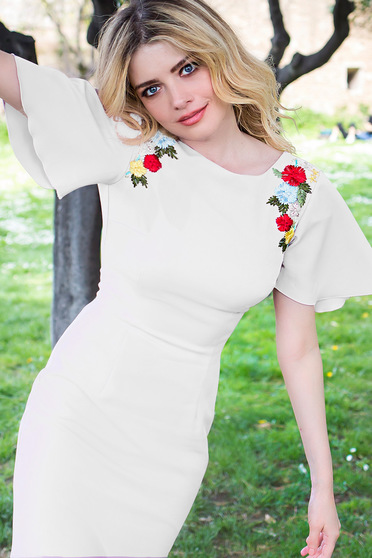 Rochii elegante albe, Alexandra Dinu - StarShinerS.ro