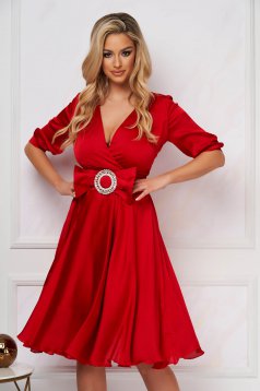 Red dress midi cloche from satin wrap over front