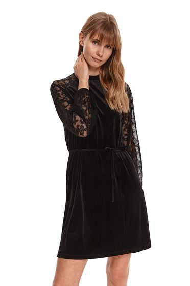 Black dress velvet with laced sleeves cloche