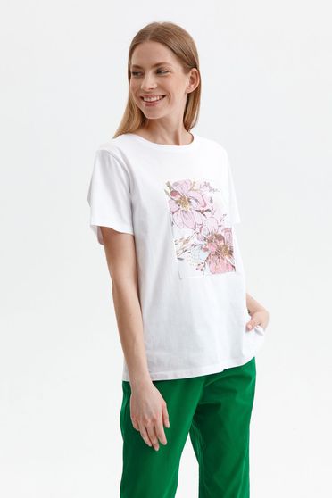 Női Pólók, Fehér casual bő szabású pamutból készült póló virágmintás díszítéssel - StarShiner.hu